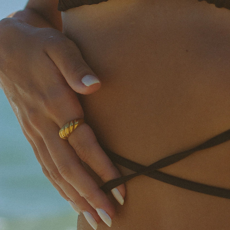 Croissantformet Ring